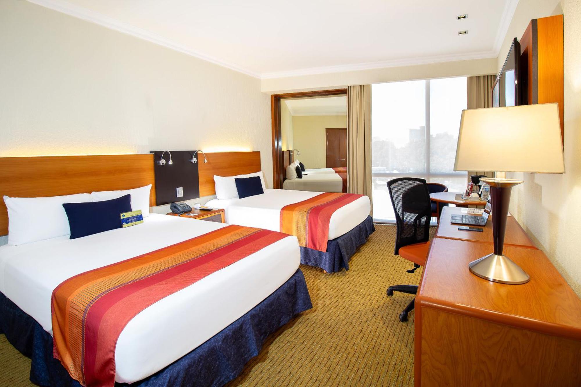 Hotel Guadalajara Plaza Expo Экстерьер фото