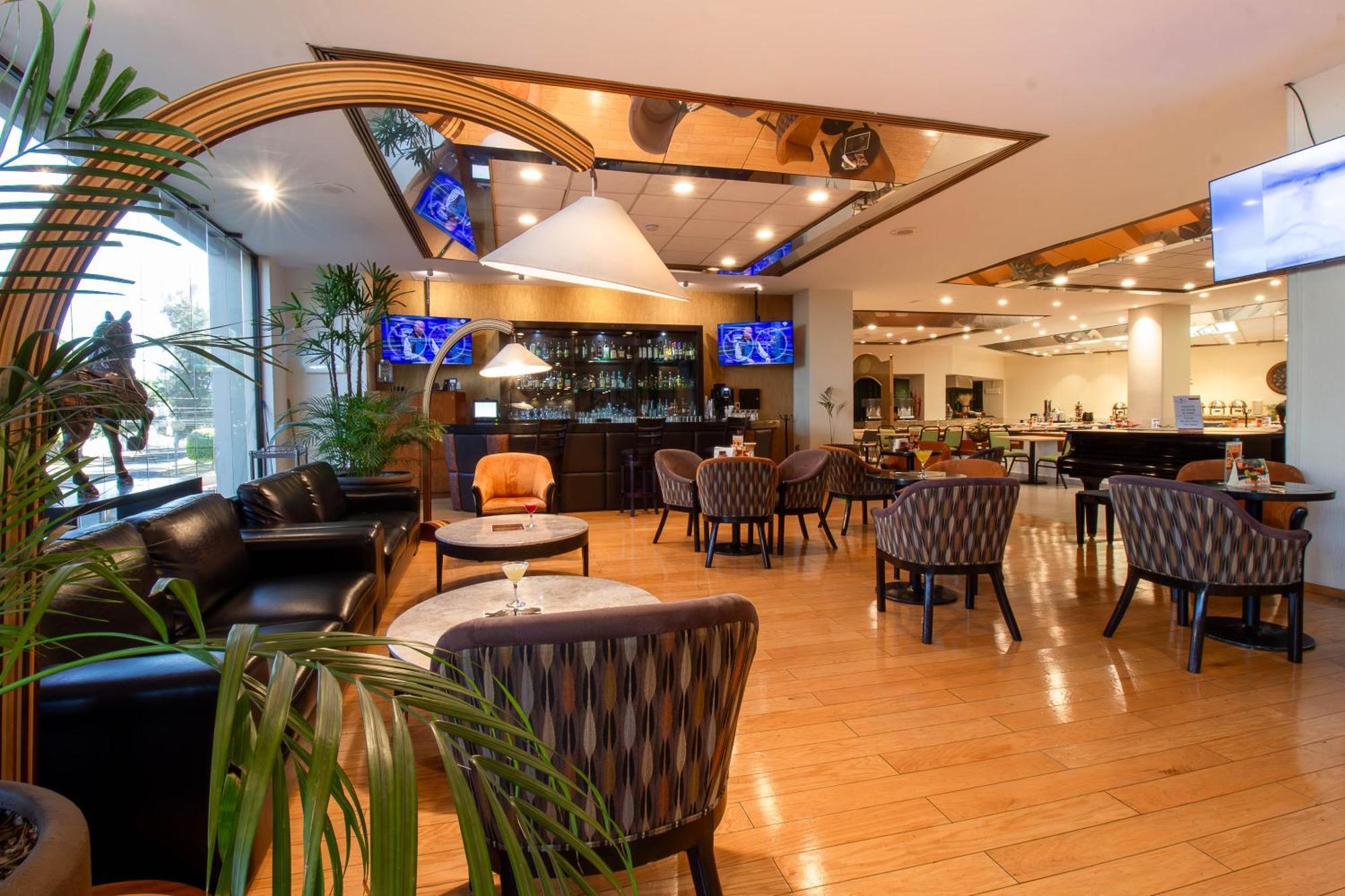 Hotel Guadalajara Plaza Expo Экстерьер фото