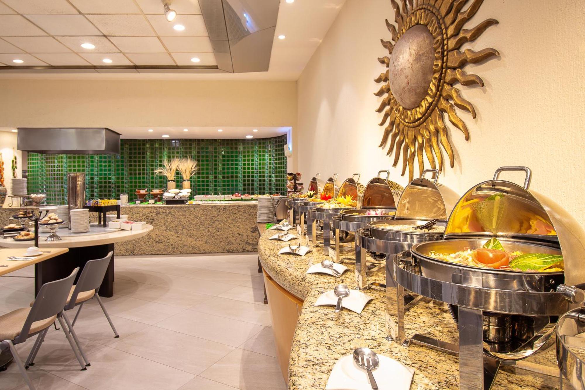 Hotel Guadalajara Plaza Expo Экстерьер фото